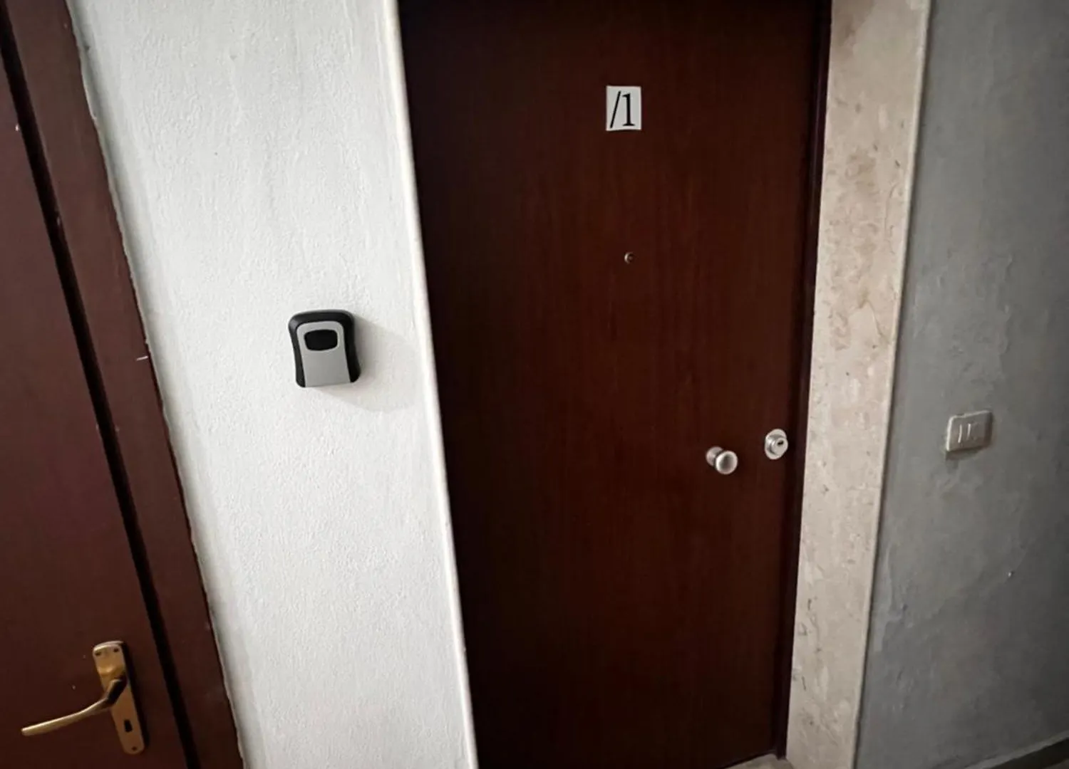 Cozy Apartment At City Lake Tirana