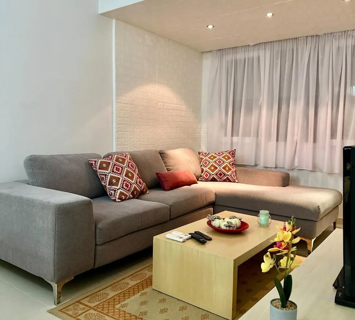 Cozy Apartment At City Lake Tirana